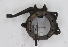 Laden Sie das Bild in den Galerie-Viewer, Toyota Land Cruiser HJ60 Achsgehäuse Radträger vorn links