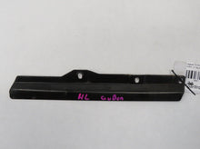 Laden Sie das Bild in den Galerie-Viewer, Jaguar X100 XKR XK8 Dichtungshalter links LH Seal Carrier HJA5759AB