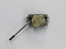 Laden Sie das Bild in den Galerie-Viewer, BMW E3 E9 Uhr Armaturenbrett VDO Kienzle 9335