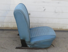 Laden Sie das Bild in den Galerie-Viewer, Simca 1301 1501 Special Fahrersitz vorn links blau
