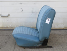 Laden Sie das Bild in den Galerie-Viewer, Simca 1301 1501 Special Beifahrersitz vorn rechts blau