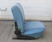 Laden Sie das Bild in den Galerie-Viewer, Simca 1301 1501 Special Beifahrersitz vorn rechts blau