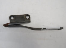 Laden Sie das Bild in den Galerie-Viewer, Mazda RX-7 FC (85-91) Scharnier Motorhaube vorn links