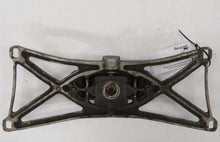 Laden Sie das Bild in den Galerie-Viewer, Jaguar X100 XK8 4.0 Motorhalter Getriebehalter Engine mounting bracket MJA7600AG