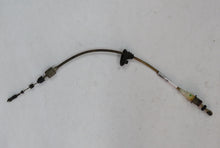 Laden Sie das Bild in den Galerie-Viewer, Mercedes Benz W124 S124 250D 300D Diesel Gaszug Bowdenzug Regulierung 1243004330