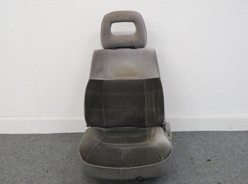 Mitsubishi Pajero Montero L040 Sitz vorn links Fahrersitz grau