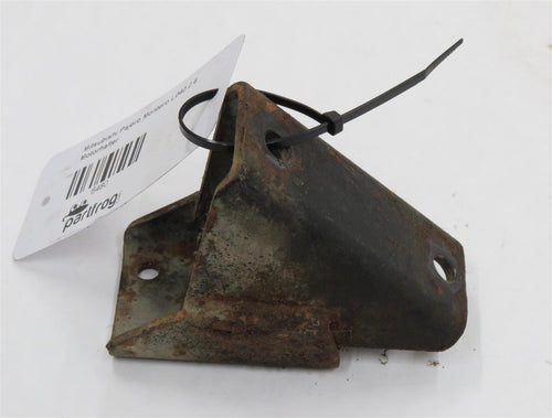 Mitsubishi Pajero Montero L040 2.6 Motorhalter