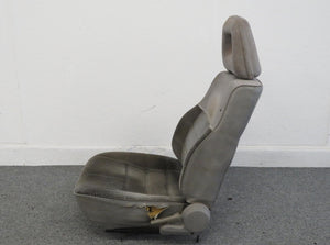 Mitsubishi Pajero Montero L040 Sitz vorn links Fahrersitz grau