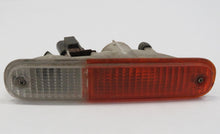 Laden Sie das Bild in den Galerie-Viewer, Nissan 300ZX Z31 Blinker vorn rechts