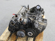 Laden Sie das Bild in den Galerie-Viewer, Mercedes Benz R129 300SL W140 S-Klasse 300SE W124 M104 Motor mit Zylinderkopf