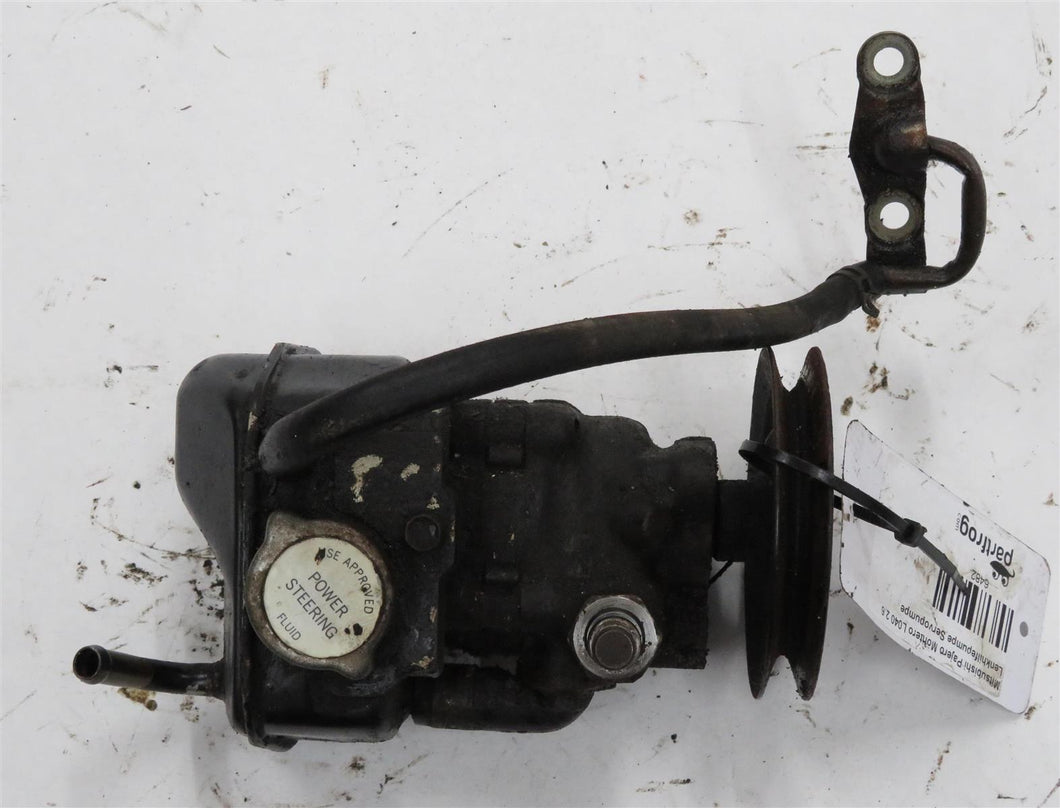Mitsubishi Pajero Montero L040 2.6 Lenkhilfepumpe Servopumpe