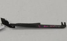 Laden Sie das Bild in den Galerie-Viewer, Jaguar X100 XKR XK8 Dichtungshalter hinten innen links LH Seal Carrier HJA5673AB