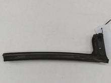 Laden Sie das Bild in den Galerie-Viewer, Jaguar X100 XKR XK8 Cabrio Dichtung oben rechts Hood frame seal front HJG7778AA