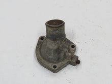 Laden Sie das Bild in den Galerie-Viewer, BMW E12 E21 E28 E30 M20 2.0 2.3 2.5 Deckel Thermostatgehäuse 12605811225