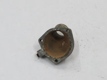 Laden Sie das Bild in den Galerie-Viewer, BMW E12 E21 E28 E30 M20 2.0 2.3 2.5 Deckel Thermostatgehäuse 12605811225