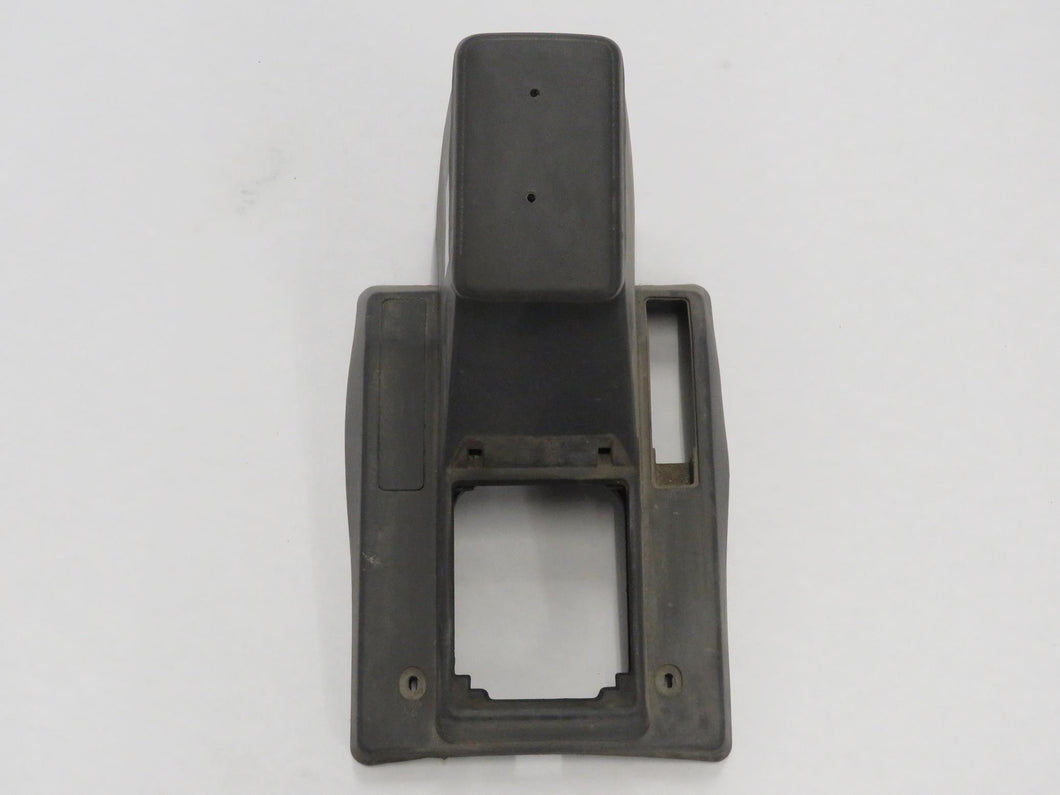 Mitsubishi Pajero Montero L040 Mittelkonsole Armlehne