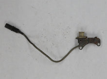 Laden Sie das Bild in den Galerie-Viewer, BMW E12 E21 E28 E30 M20 2.0 2.3 2.5 OT-Sensor Kurbelwellensensor OT-Geber