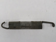 Laden Sie das Bild in den Galerie-Viewer, Mercedes Benz W140 S-Klasse Feder Scharnir Motorhaube vorn links