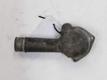 Laden Sie das Bild in den Galerie-Viewer, Mercedes Benz W123 240D Deckel Thermostatgehäuse 6172031474