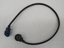 Laden Sie das Bild in den Galerie-Viewer, Porsche 928S S4 GT Klopfsensor Bosch 0261231036