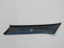 Laden Sie das Bild in den Galerie-Viewer, Simca 1301 1501 Special Abdeckung Blende C-Säule hinten rechts