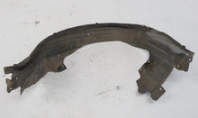 Laden Sie das Bild in den Galerie-Viewer, Mazda RX-7 FC (85-91) Radhausschale Innenkotflügel vorn rechts