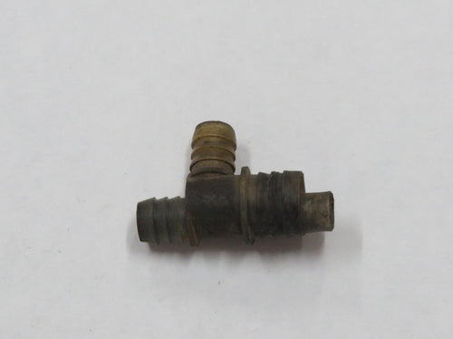 BMW E28 E23 E24 M30 T-Stück Fitting Luftschlauch