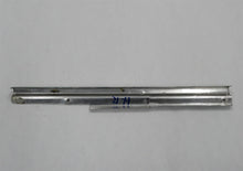 Laden Sie das Bild in den Galerie-Viewer, Simca 1301 1501 Special Einstiegsleiste Abdeckung Schweller hinten rechts