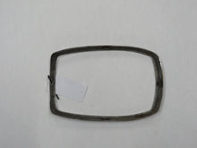 Laden Sie das Bild in den Galerie-Viewer, Mercedes Benz W115 W114 /8 Chromrahmen Scheinwerfer vorn