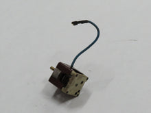 Laden Sie das Bild in den Galerie-Viewer, Mercedes Benz W108 W109 Drehschalter Schalter Lüfter Klimaanlage