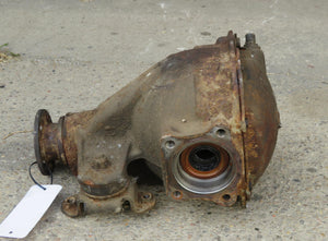 Mitsubishi Pajero Montero L040 2.6 Differential Differenzial vorn Vorderachsgetriebe