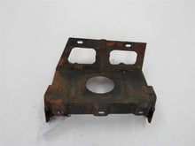 Laden Sie das Bild in den Galerie-Viewer, Simca 1301 1501 Special Halter Batterie Batteriekasten