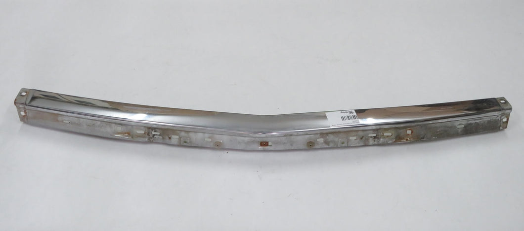 BMW E28 Stossstange Chrome vorne Mittelteil