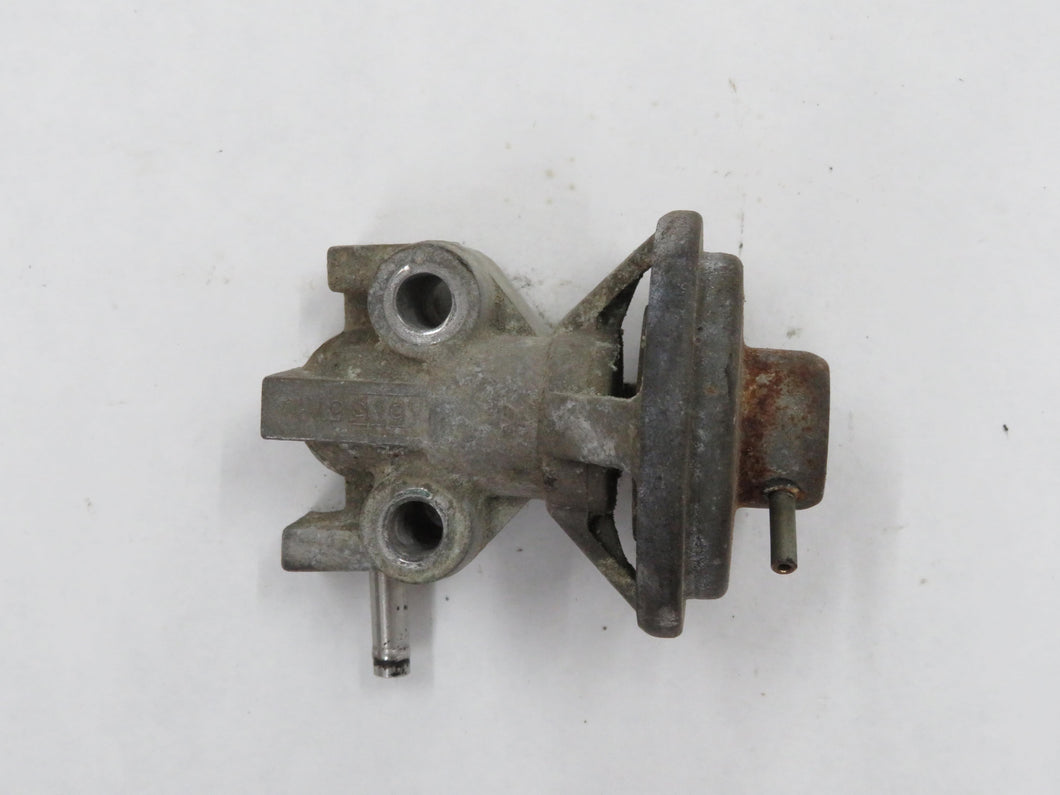Mitsubishi Pajero Montero L040 2.6 Ventil Abgasrückführung Luft K5T55788