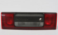 Laden Sie das Bild in den Galerie-Viewer, Nissan 300ZX Z31 Rückleuchte Heckleuchte Lichtband hinten Mitte