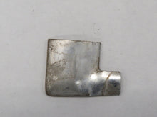 Laden Sie das Bild in den Galerie-Viewer, BMW E3 Chromleiste Zierleiste Scheibenrahmen Heckscheibe Eckstück rechts