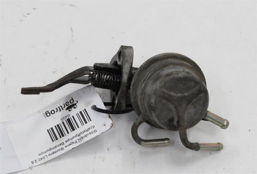 Mitsubishi Pajero Montero L040 2.6 Kraftstoffpumpe Benzinpumpe