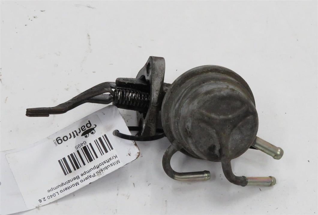 Mitsubishi Pajero Montero L040 2.6 Kraftstoffpumpe Benzinpumpe