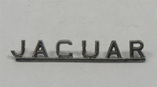 Laden Sie das Bild in den Galerie-Viewer, Jaguar XJ6 XJ12 Serie 2 Emblem Schriftzug hinten Jaguar