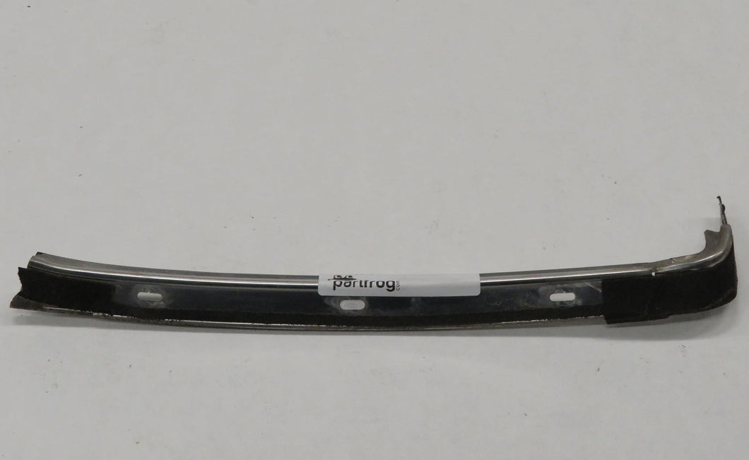 Toyota Celica T18 Halter Leiste Türdichtung Tür Türrahmen vorn rechts