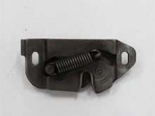 Laden Sie das Bild in den Galerie-Viewer, Simca 1301 1501 Special Haubenschloss