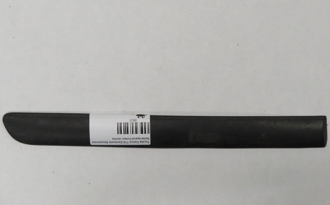 Toyota Celica T18 Zierleiste Stossleiste Seitenwand hinten rechts