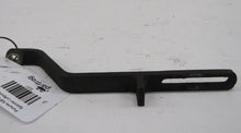Laden Sie das Bild in den Galerie-Viewer, Porsche 928 S4 GT 5.0 Strebe Halter Spanner Luftpumpe 92811311310