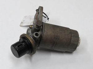BMW E28 524 TD Kraftstofffilterkopf mit Handpumpe 13322241746