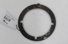 Laden Sie das Bild in den Galerie-Viewer, Rover P5 Mark II 3.0 Halterung Haltering Befestigung Scheinwerfer vorn