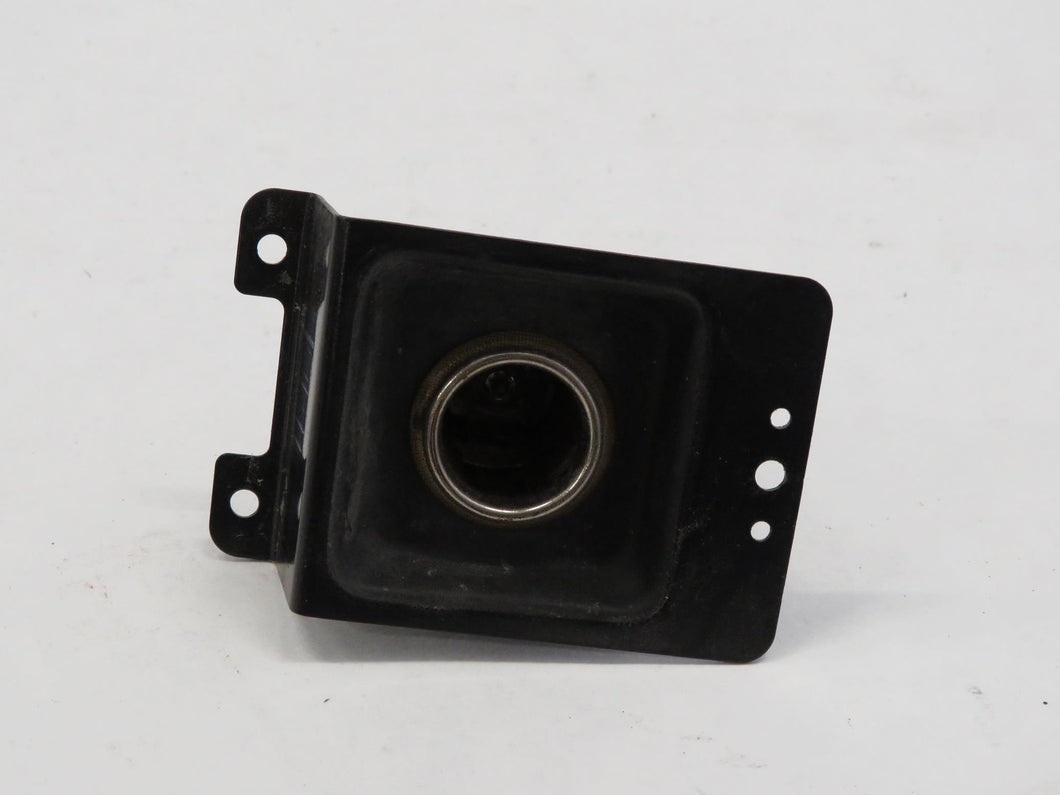 Mitsubishi Pajero Montero L040 Zigarettenanzünder Buchse Mittelkonsole