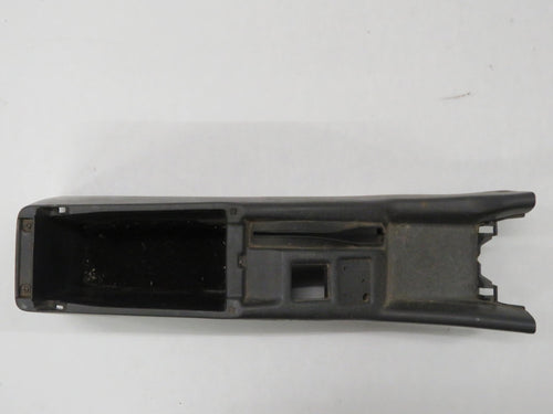 Toyota Celica T18 Mittelkonsole Verkleidung hinten am Handbremshebel 58811-20310