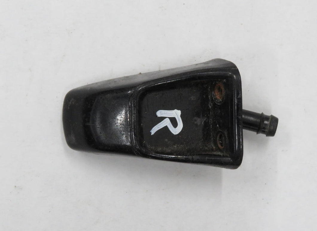 Toyota Land Cruiser HJ60 Düse Scheinwerferreinigung vorn rechts