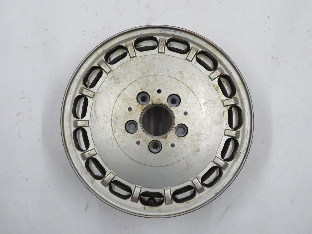 Mercedes Benz W124 6,5x15 H2 ET49 Gullideckel Alufelge 1244001802