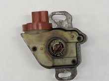 Laden Sie das Bild in den Galerie-Viewer, Mercedes Benz W124 Diesel Unterdruckregler Automatikgetriebe an Einspritzpumpe